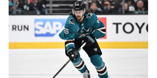 Karlsson deltog først i Sharks